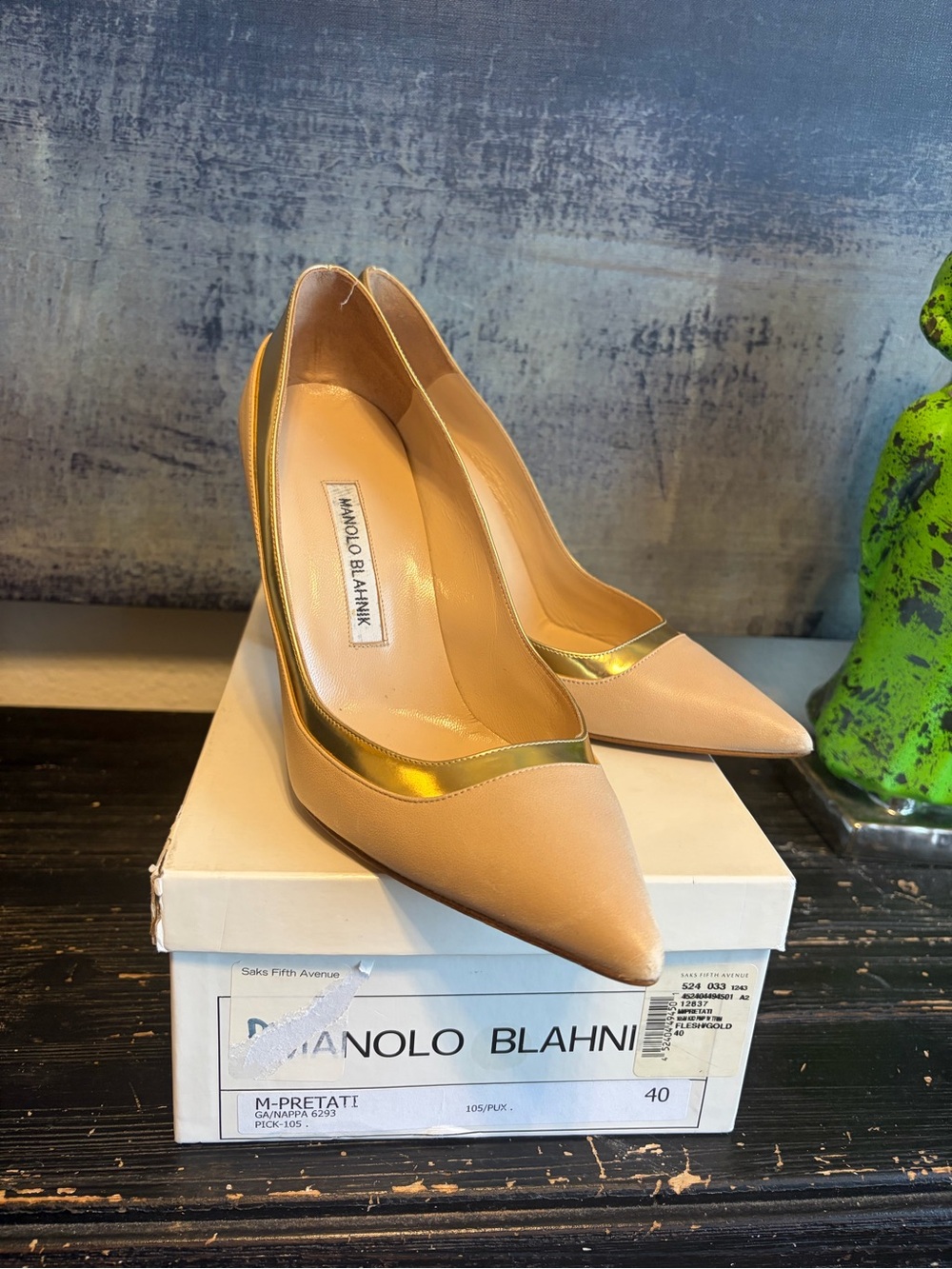Manolo Blahnik Nude & Gold Pumps β Size 10 - Picture 16 of 16